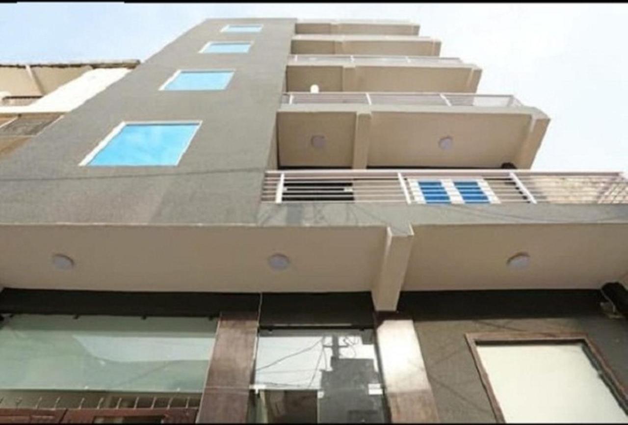 Airport Hotel Golden Bliss Near Delhi Airport 뉴델리 외부 사진